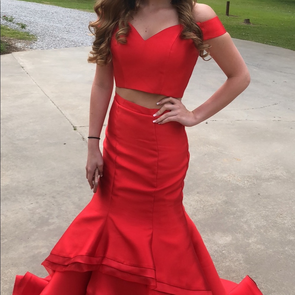 PROM DRESS